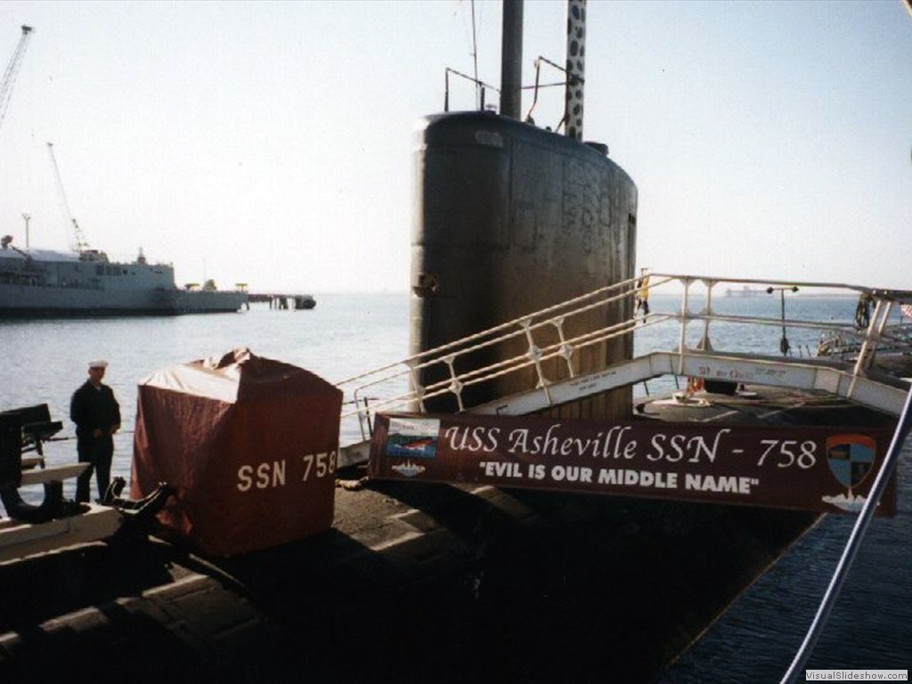 Asheville (SSN-758)-12